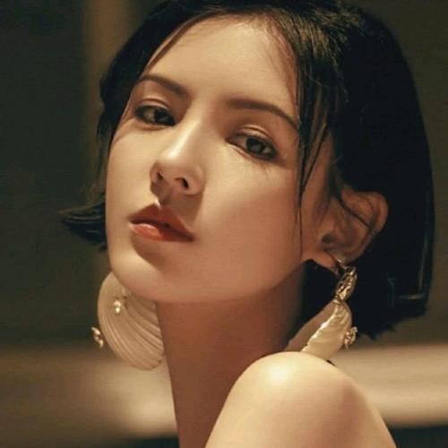 2025超级火网红好看的女生头像