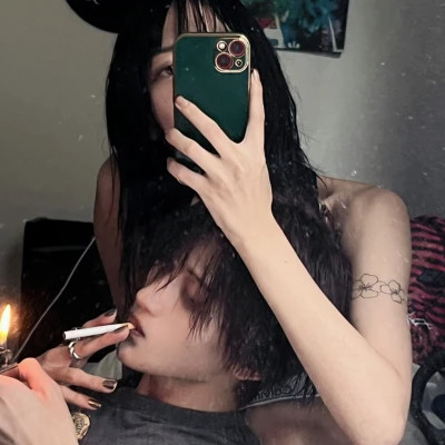 2025网络最火的情侣头像图片