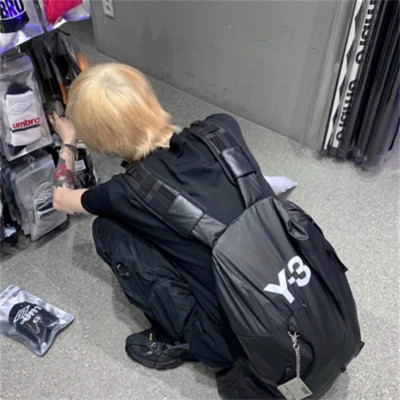 2025新款微信头像男生个性图片