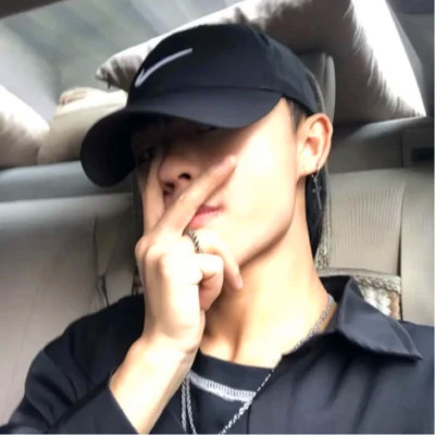 2025新款微信头像男生个性图片