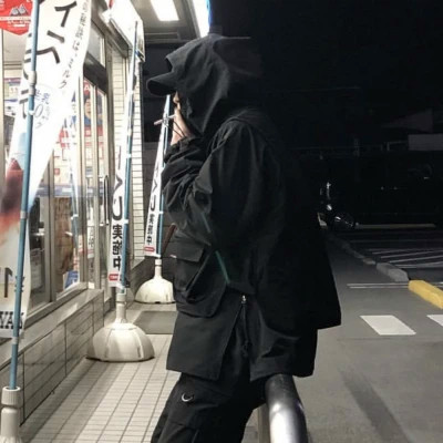 2025新款微信头像男生个性图片