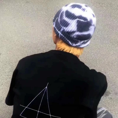 2025新款微信头像男生个性图片