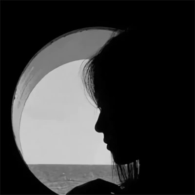 2025微信女头黑白