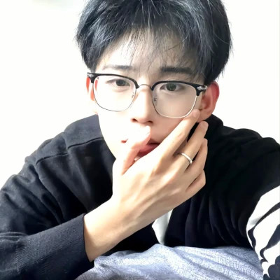 2025新款好看的头像男