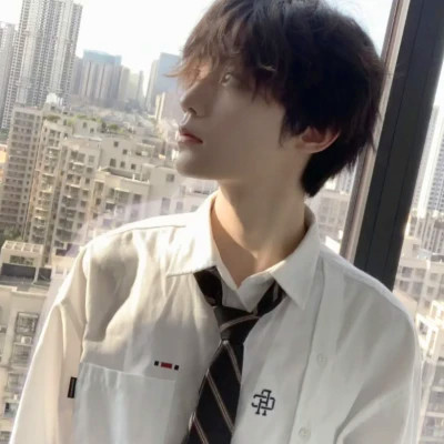 2025新款好看的头像男