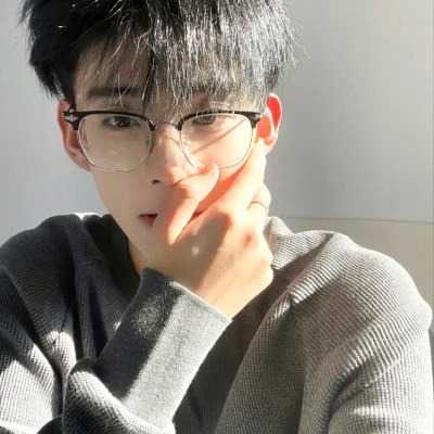 2025新款好看的头像男