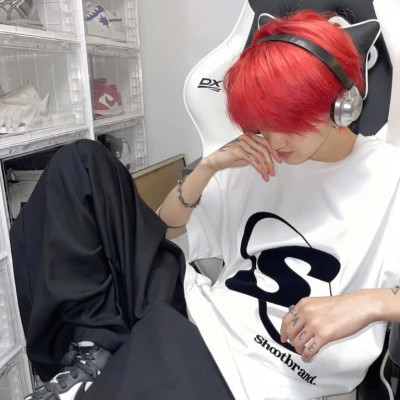 2025新款好看的头像男