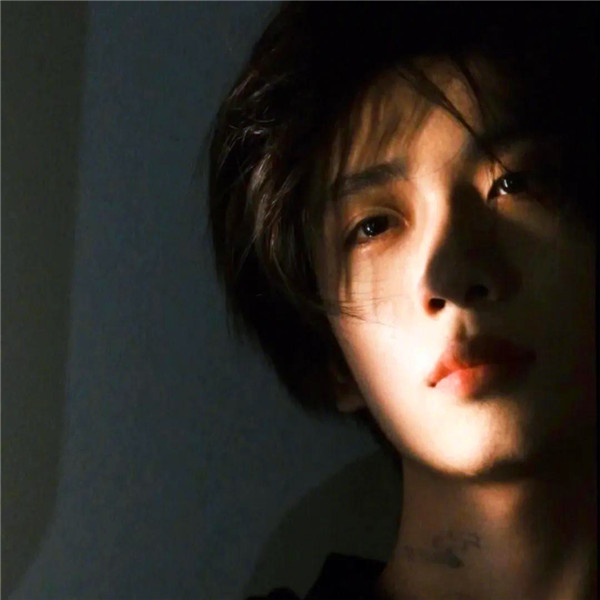 抖音头像2025新款男