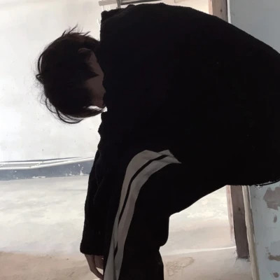 2025新款头像男的个性