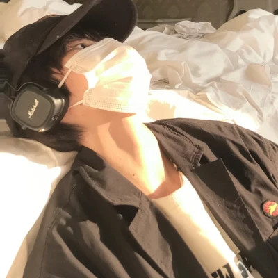 2025新款头像男的个性