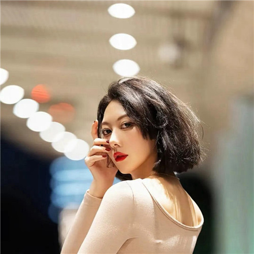 温柔成熟漂亮气质女人头像图片