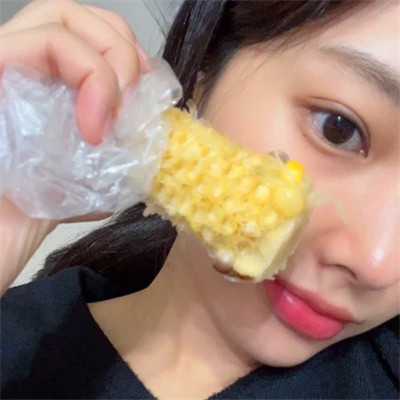 2025年新款女生微信头像图片