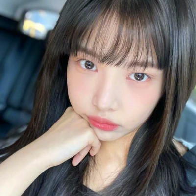 2025年新款女生微信头像图片