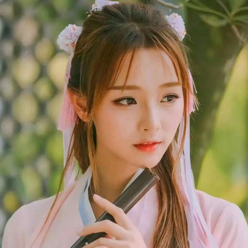 2025抖音新款好看的女生头像图片