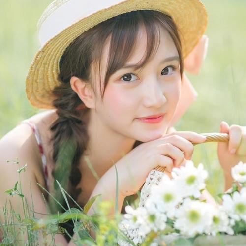 2025抖音新款好看的女生头像图片