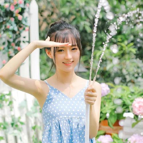 2025抖音新款好看的女生头像图片