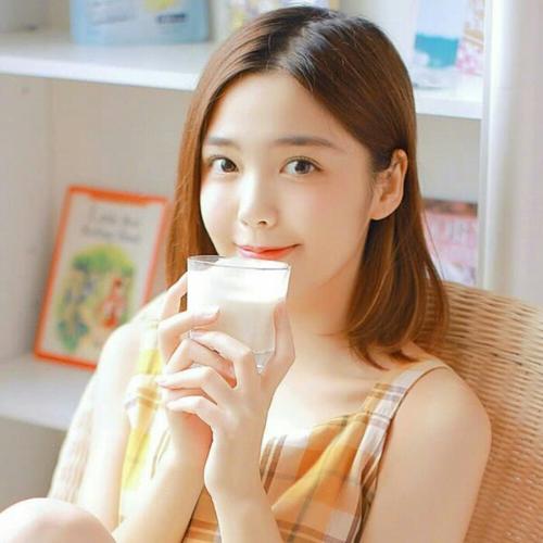 2025抖音新款好看的女生头像图片