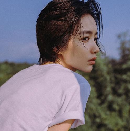 2025抖音新款好看的女生头像图片