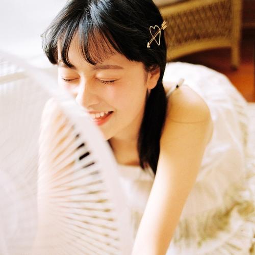 2025抖音新款好看的女生头像图片