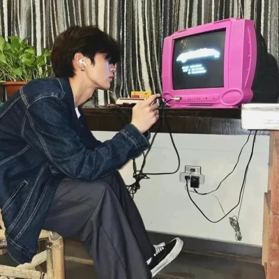 2025年最新款高清微信男生头像