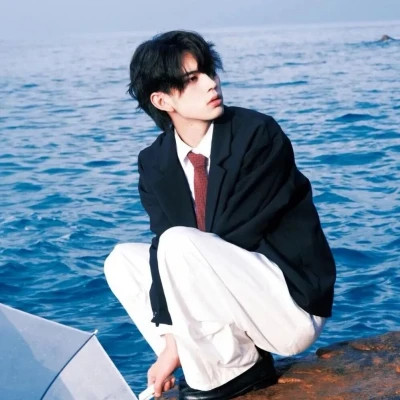 2025最好看最潮流男生头像图片