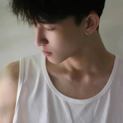2025最好看最潮流男生头像图片