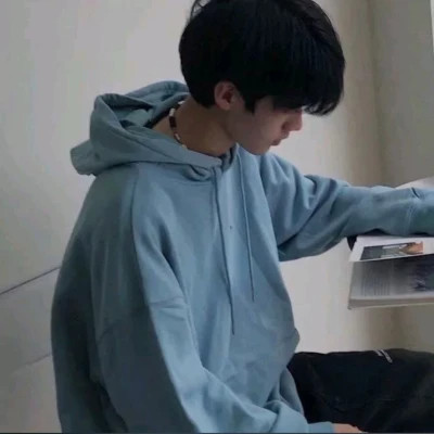 2025超酷超潮的男生头像图片