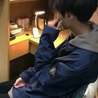 2025超酷超潮的男生头像图片