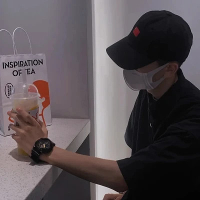 2025超酷超潮的男生头像图片