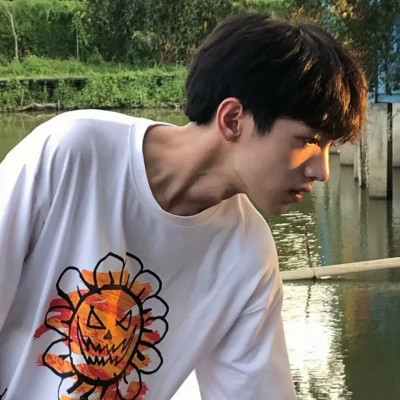 2025超酷超潮的男生头像图片