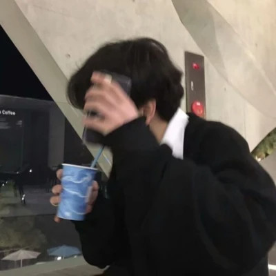 2025超酷超潮的男生头像图片