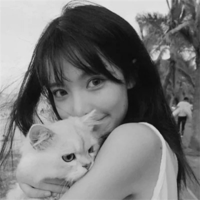 黑白系女生抱猫头像真人图片