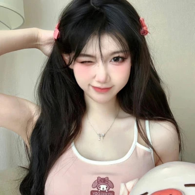 2025流行干净气质头像女生图片