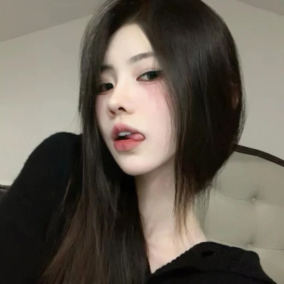 2025流行干净气质头像女生图片