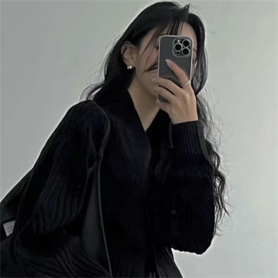 2025流行干净气质头像女生图片