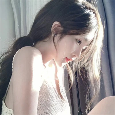 2025年女生独一无二头像个性图片