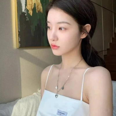 2025年女生独一无二头像个性图片