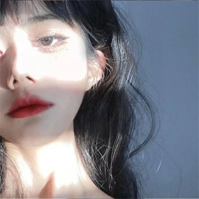 2025年女生独一无二头像个性图片
