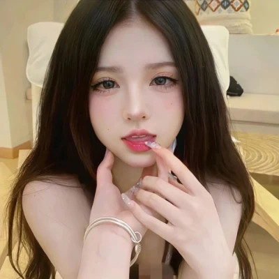 2025年女生独一无二头像个性图片