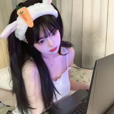 2025年女生独一无二头像个性图片