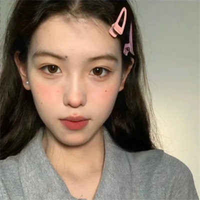 2025年女生独一无二头像个性图片