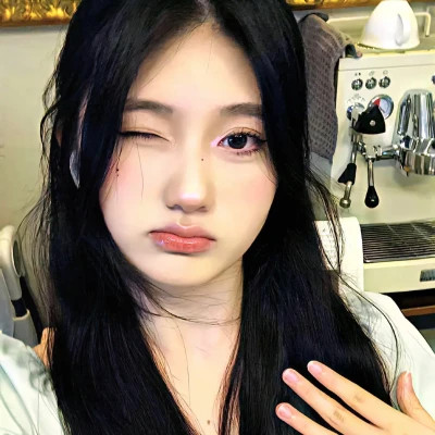 2025年女生独一无二头像个性图片