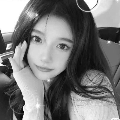 黑白头像图片2025最火爆女新款