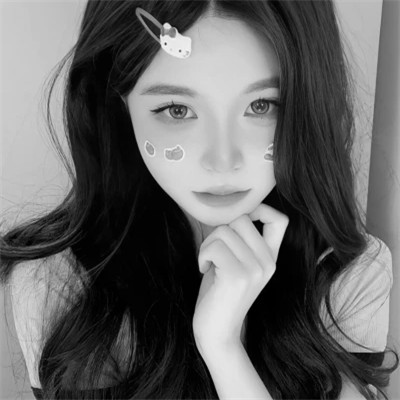 黑白头像图片2025最火爆女新款
