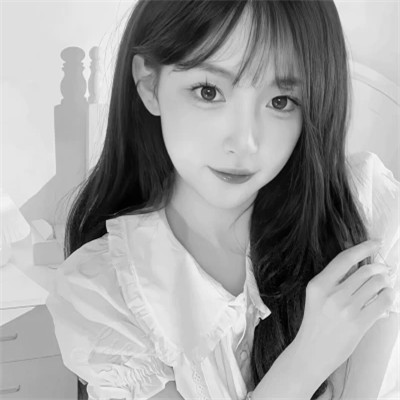 黑白头像图片2025最火爆女新款