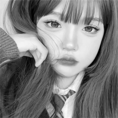 黑白头像图片2025最火爆女新款