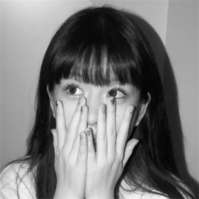 气质微信头像女生黑白