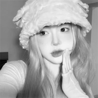 气质微信头像女生黑白