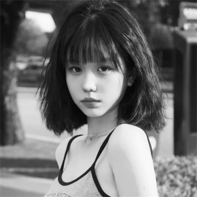 气质微信头像女生黑白
