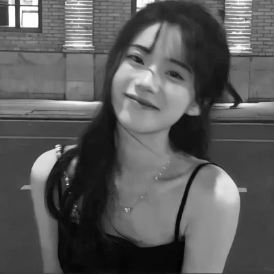 气质微信头像女生黑白